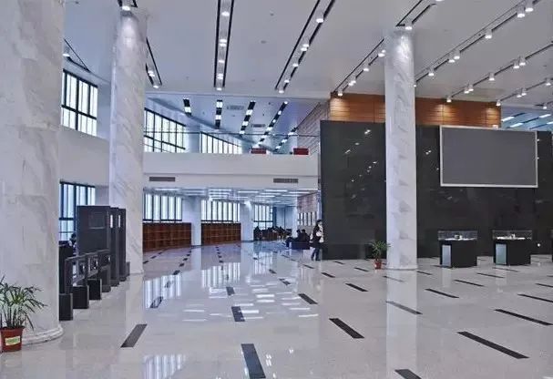 考研择校必看!盘点这些大学图书馆的高颜值独特之处