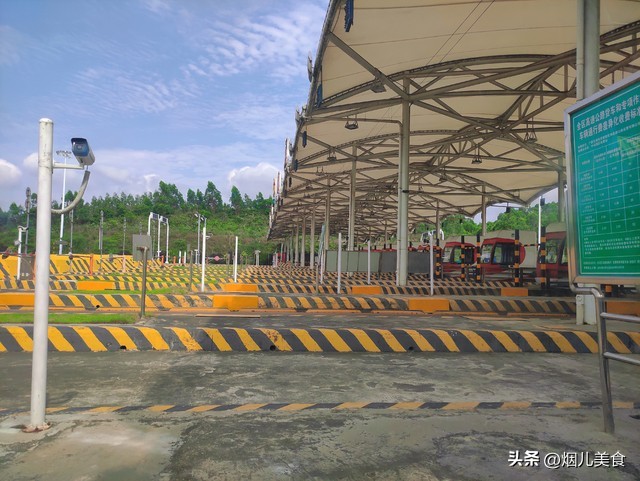 跑长途在高速服务区停车过夜?这5个‘坑’千万别踩