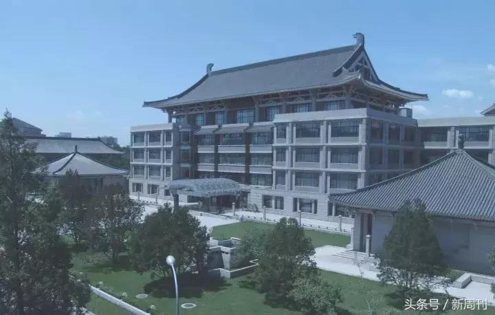 大学好图书馆是啥样?北大图书馆凭啥成一塔湖图胜景之一?