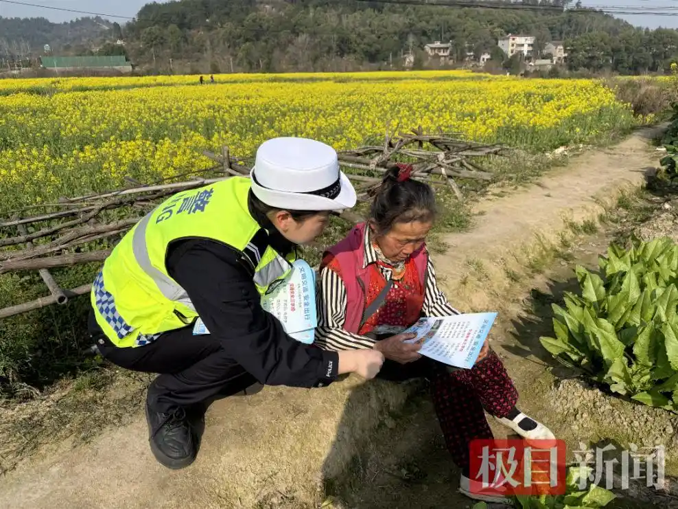 鄂州市公安局交管支队多措并举护航春耕平安路,排查隐患保安全
