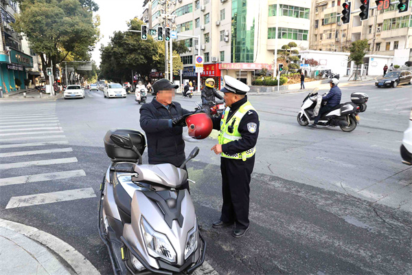 保康交警曝光6类高发交通违法，这些行为易致事故