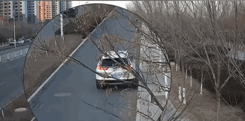 人行道、斑马线、非机动车道,这些违章高发地段千万别乱停车