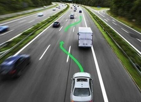 老司机都知道!高速行车这四条黄金安全法则要牢记